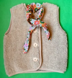 Luka Luna Bandana Gekleurde Bloemtjes + Hartjes Embleem