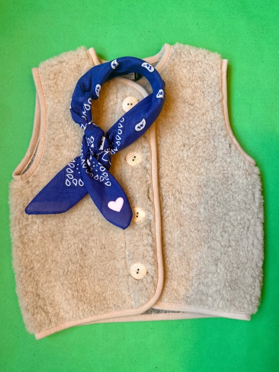 Luka Luna Boeren Bandana Donkerblauw + Hartjes Embleem